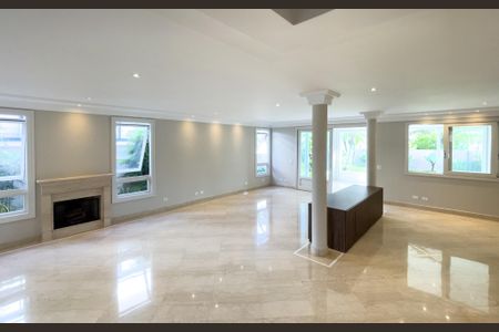 Casa de condomínio à venda com 470m², 5 quartos e 6 vagas Casa de condomínio à venda com 470m², 5 quartos e 6 vagasFoto 03