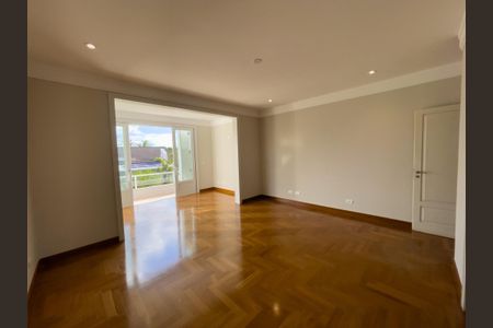 Casa de condomínio à venda com 470m², 5 quartos e 6 vagas Casa de condomínio à venda com 470m², 5 quartos e 6 vagasFoto 34