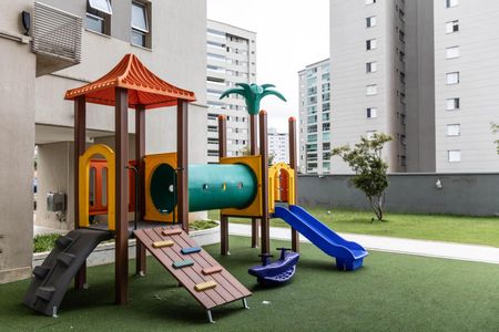 Apartamento à venda com 88m², 3 quartos e 2 vagasÁrea comum - Playground