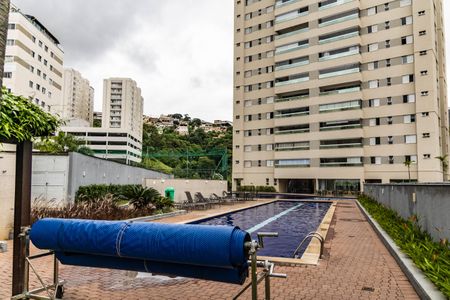 Apartamento à venda com 88m², 3 quartos e 2 vagasÁrea comum - Piscina