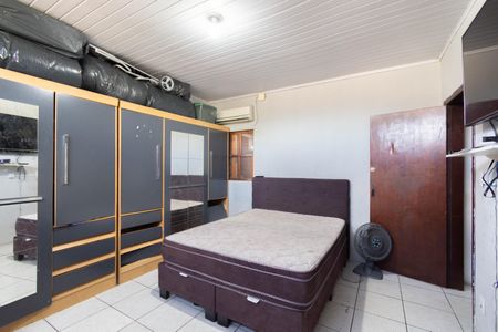 Casa à venda com 1 quarto, 35m² em Niterói, Canoas