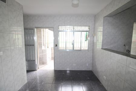 Casa para alugar com 60m², 2 quartos e sem vagaSala / Cozinha