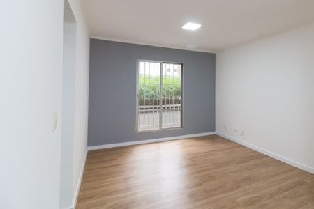 Sala de apartamento para alugar com 3 quartos, 59m² em Caxingui, São Paulo