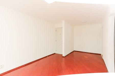 Sala de apartamento para alugar com 2 quartos, 59m² em Caxingui, São Paulo
