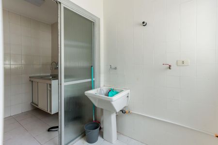 Apartamento para alugar com 59m², 2 quartos e 1 vaga Apartamento para alugar com 59m², 2 quartos e 1 vagaCozinha e Área de Serviço