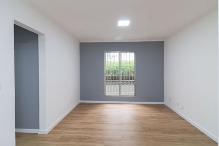 Sala de apartamento para alugar com 3 quartos, 59m² em Caxingui, São Paulo