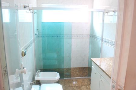 Casa à venda com 540m², 4 quartos e sem vagaBanheiro da Suíte