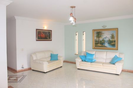 Casa à venda com 540m², 4 quartos e sem vagaSala