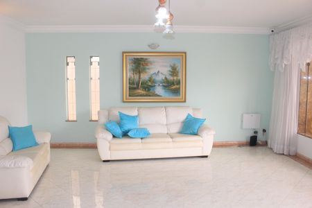 Casa à venda com 540m², 4 quartos e sem vagaSala