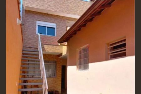 Casa à venda com 220m², 5 quartos e 3 vagas