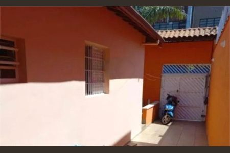 Casa à venda com 220m², 5 quartos e 3 vagas