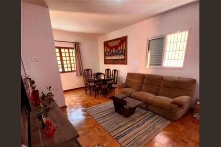 Casa à venda com 5 quartos, 220m² em Cidade Vargas, São Paulo