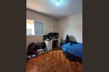 Casa à venda com 5 quartos, 220m² em Cidade Vargas, São Paulo