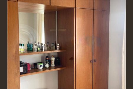 Casa à venda com 3 quartos, 198m² em Vila Nova Alba, São Paulo