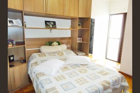 Casa à venda com 3 quartos, 125m² em Vila Constança, São Paulo