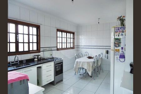 Casa à venda com 3 quartos, 125m² em Vila Constança, São Paulo