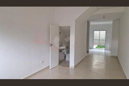 Casa à venda com 2 quartos, 80m² em Jardim Sarah, São Paulo