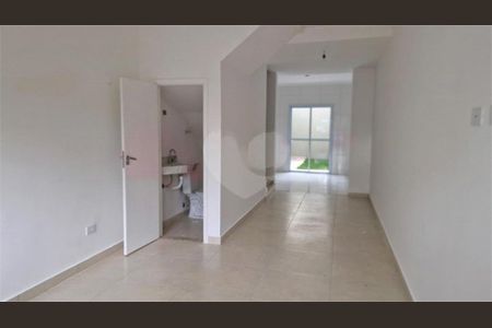 Casa à venda com 2 quartos, 80m² em Jardim Sarah, São Paulo