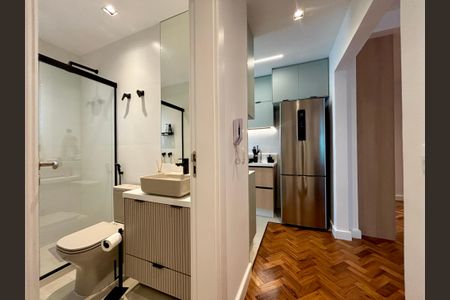 Apartamento à venda com 62m², 1 quarto e sem vagaBanheiro