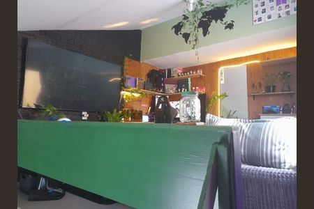 Sala de kitnet/studio para alugar com 1 quarto, 28m² em Parque Senhor do Bonfim, Duque de Caxias