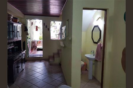 Casa à venda com 3 quartos, 200m² em Penha de França, São Paulo