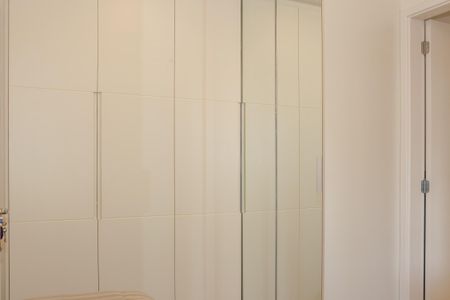 Apartamento à venda com 81m², 2 quartos e 2 vagasSuíte 2