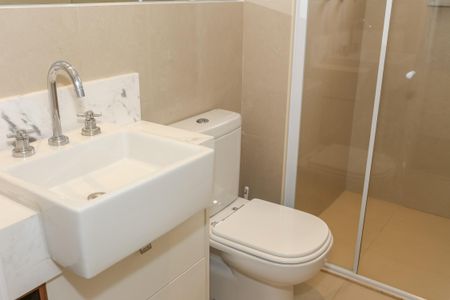 Apartamento à venda com 81m², 2 quartos e 2 vagasBanheiro da Suíte 1