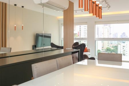 Apartamento à venda com 81m², 2 quartos e 2 vagasSala