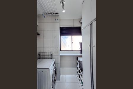 Apartamento à venda com 71m², 3 quartos e 1 vagaÁrea de Serviço