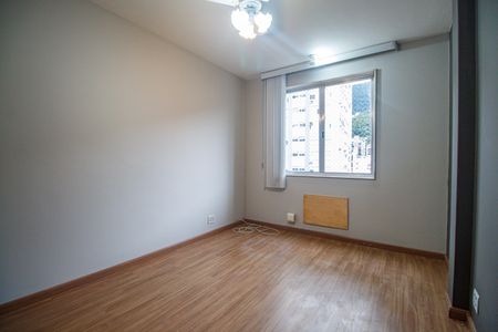 Apartamento à venda com 120m², 4 quartos e 1 vagaQuarto 2