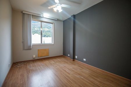 Apartamento à venda com 120m², 4 quartos e 1 vagaQuarto 2