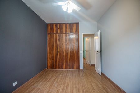 Apartamento à venda com 120m², 4 quartos e 1 vagaQuarto 2