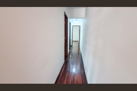 Casa de condomínio para alugar com 80m², 3 quartos e 2 vagasCorredor segundo andar 