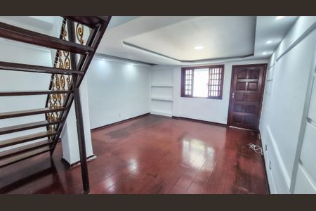 Sala de casa de condomínio para alugar com 3 quartos, 80m² em Irajá, Rio de Janeiro
