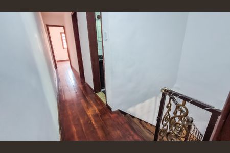 Casa de condomínio para alugar com 80m², 3 quartos e 2 vagasCorredor segundo andar 