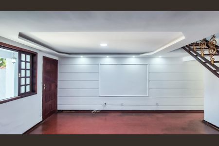 Casa de condomínio para alugar com 80m², 3 quartos e 2 vagasSala