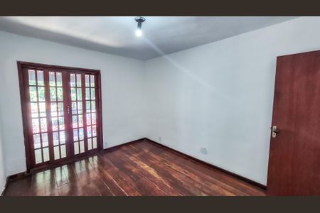 Casa de condomínio para alugar com 80m², 3 quartos e 2 vagasQuarto 1