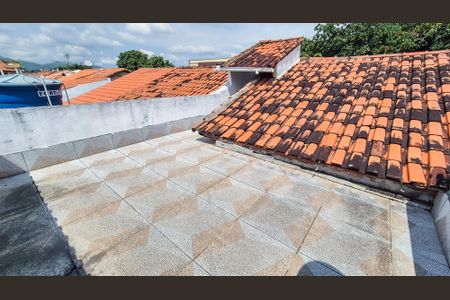 Casa de condomínio para alugar com 80m², 3 quartos e 2 vagasTerraço 