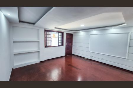 Casa de condomínio para alugar com 80m², 3 quartos e 2 vagasSala