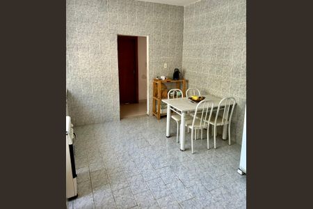 Casa para alugar com 2 quartos, 180m² em Lindo Parque, São Gonçalo