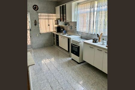 Casa para alugar com 2 quartos, 180m² em Lindo Parque, São Gonçalo