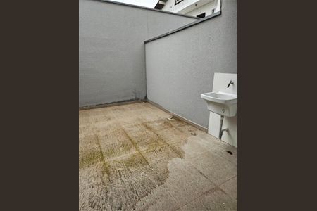 Casa à venda com 83m², 2 quartos e 2 vagas