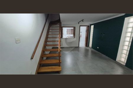 Casa à venda com 114m², 2 quartos e 1 vaga