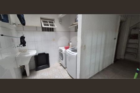 Casa à venda com 114m², 2 quartos e 1 vaga