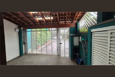 Casa à venda com 114m², 2 quartos e 1 vaga