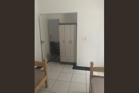 Quarto de apartamento para alugar com 1 quarto, 45m² em Vila Tupi, Praia Grande