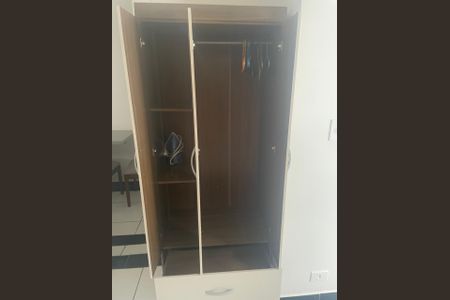 Quarto de apartamento para alugar com 1 quarto, 45m² em Vila Tupi, Praia Grande