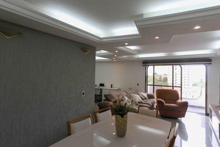 Apartamento para alugar com 3 quartos, 131m² em Jardim Avelino, São Paulo