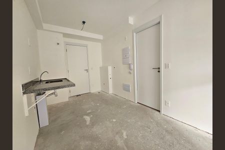 Studio à venda com 30m², 1 quarto e sem vaga Studio à venda com 30m², 1 quarto e sem vagaSala/Cozinha