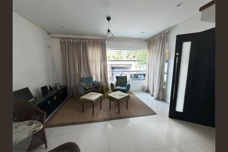 Casa à venda com 3 quartos, 222m² em Vila Augusta, Guarulhos